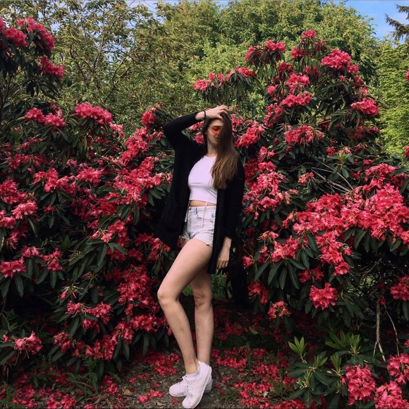 High-waisted jean shorts, size M - Picture 1 of 2